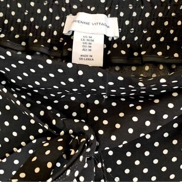 Adrienne Vittadini Wide Leg Cropped Pants Blk/Wht Polka Dots Pull On Sz Medium - Picture 2 of 5
